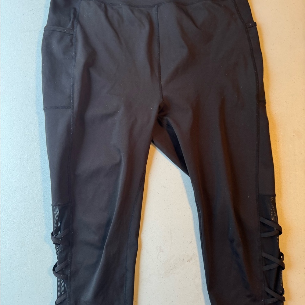 POP Fit Black Cropped Leggings | 2X